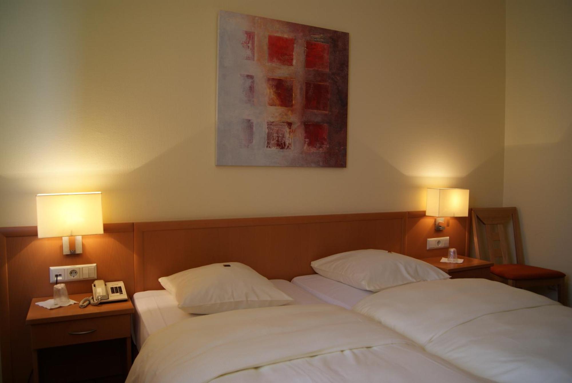 Logis Hotel Acacia Esch-sur-Alzette Eksteriør bilde
