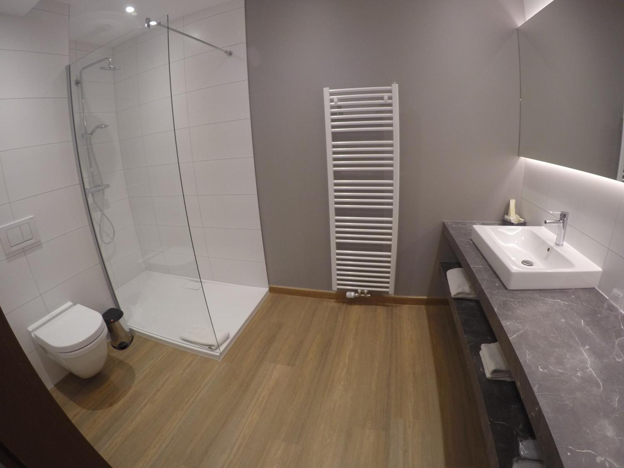 Logis Hotel Acacia Esch-sur-Alzette Eksteriør bilde