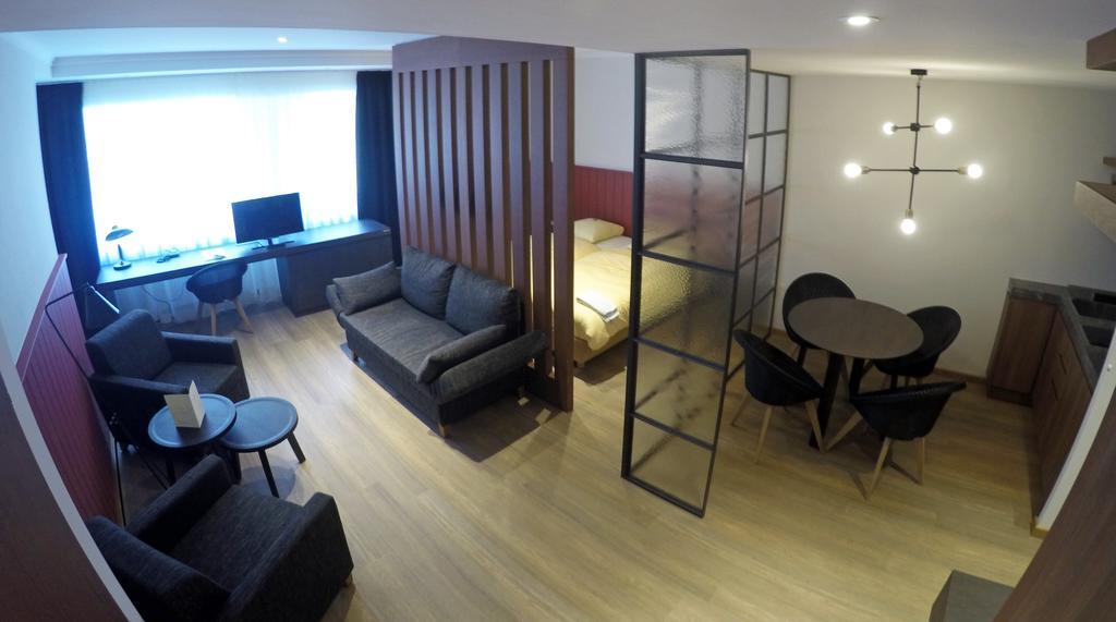Logis Hotel Acacia Esch-sur-Alzette Eksteriør bilde