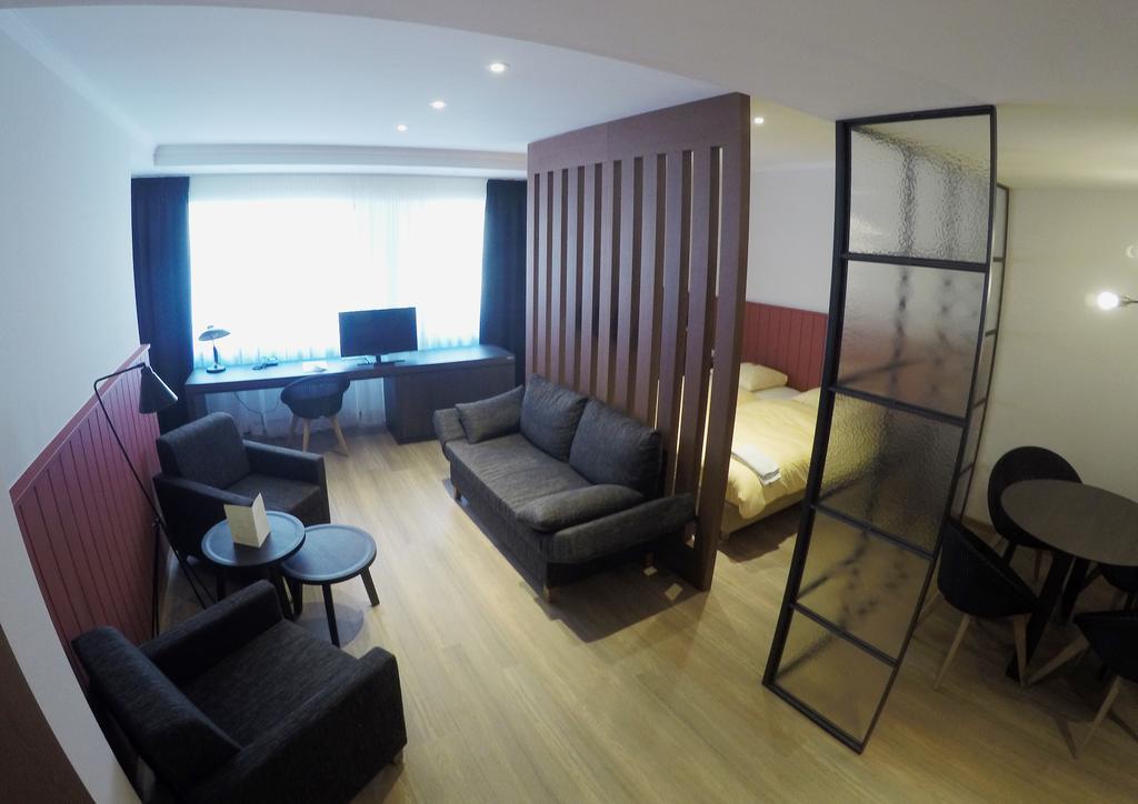 Logis Hotel Acacia Esch-sur-Alzette Eksteriør bilde
