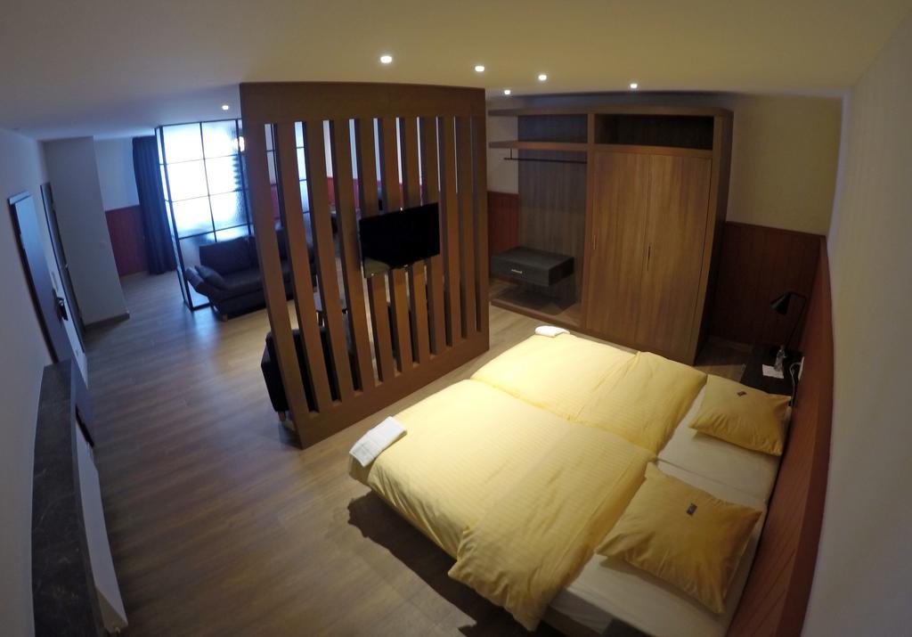 Logis Hotel Acacia Esch-sur-Alzette Eksteriør bilde